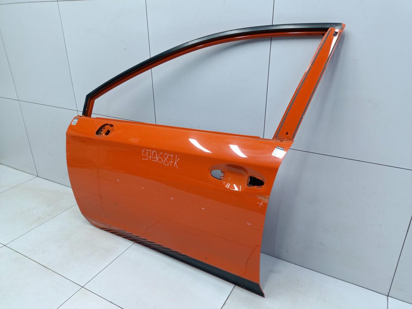 Дверь передняя левая