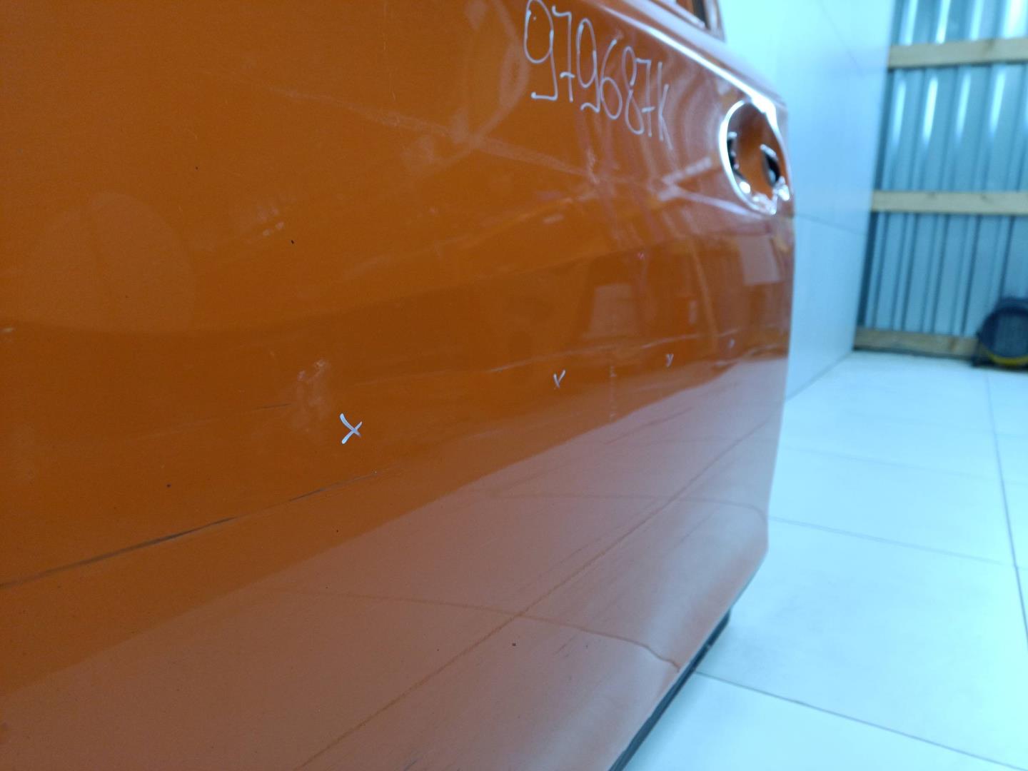 Дверь передняя левая