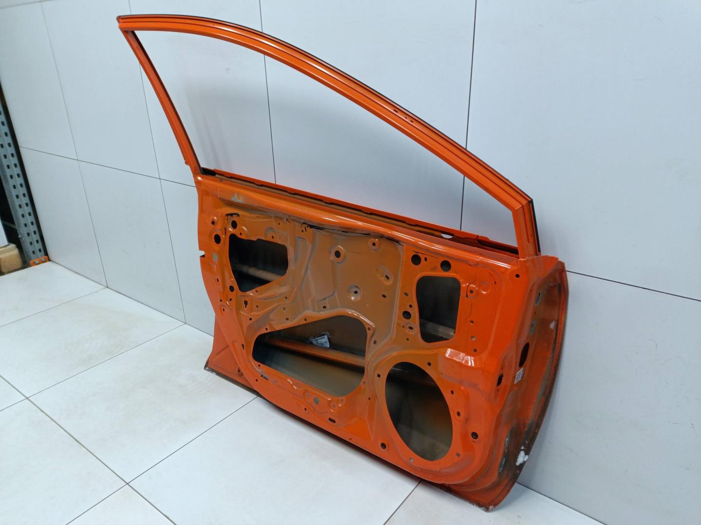 Дверь передняя левая