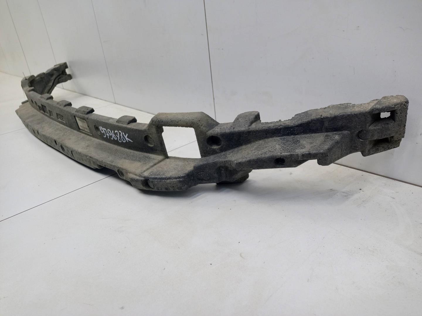 Наполнитель переднего бампера