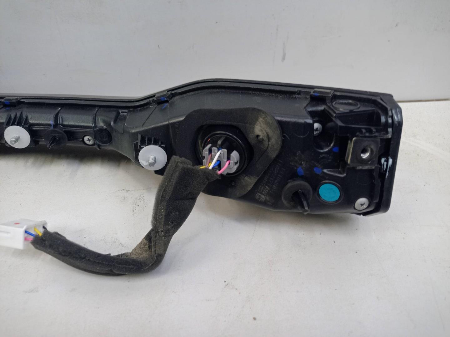 Фонарь задний (стоп сигнал)