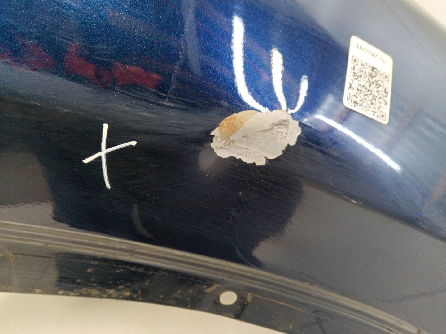 Крыло переднее правое