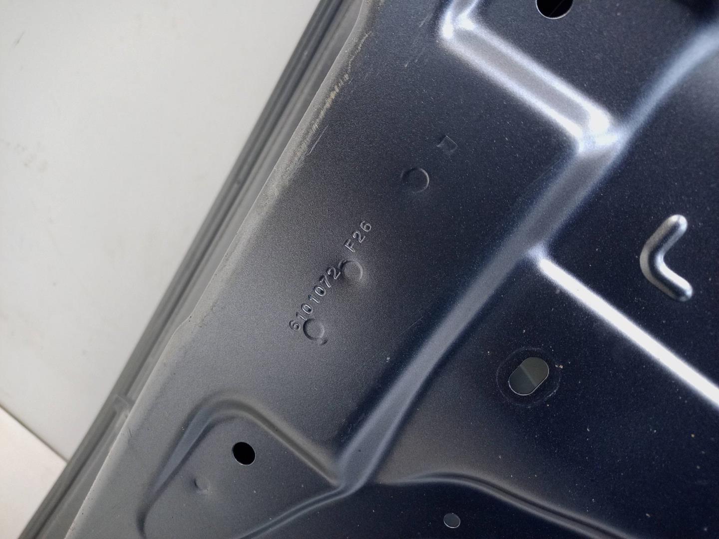 Дверь передняя правая