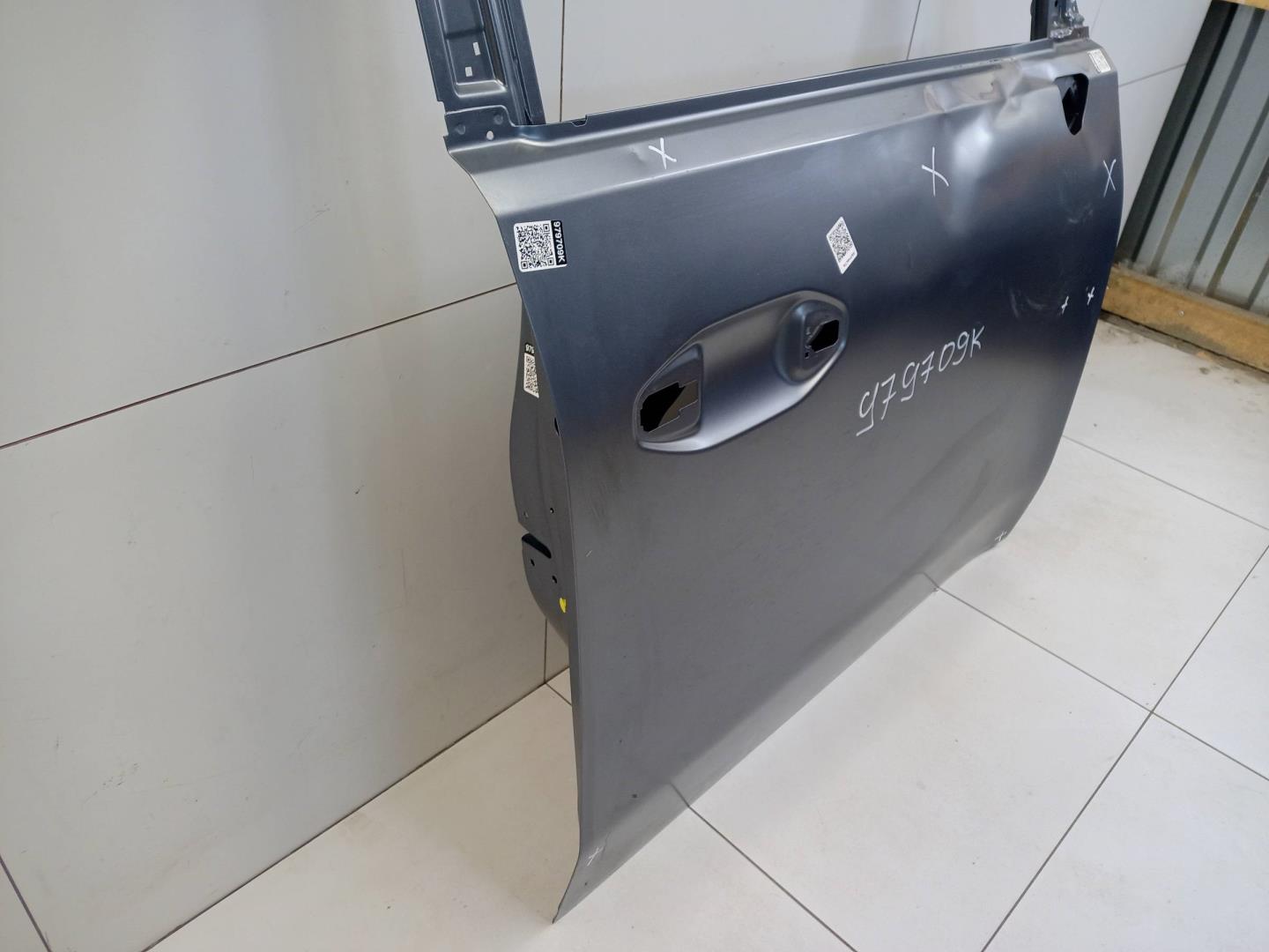 Дверь передняя правая