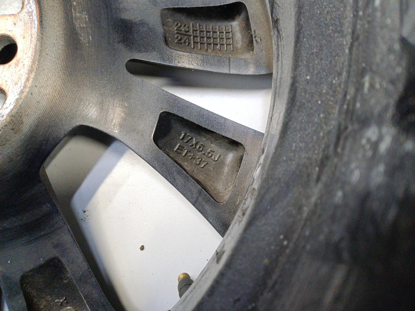 Диск колесный литой легкий сплав