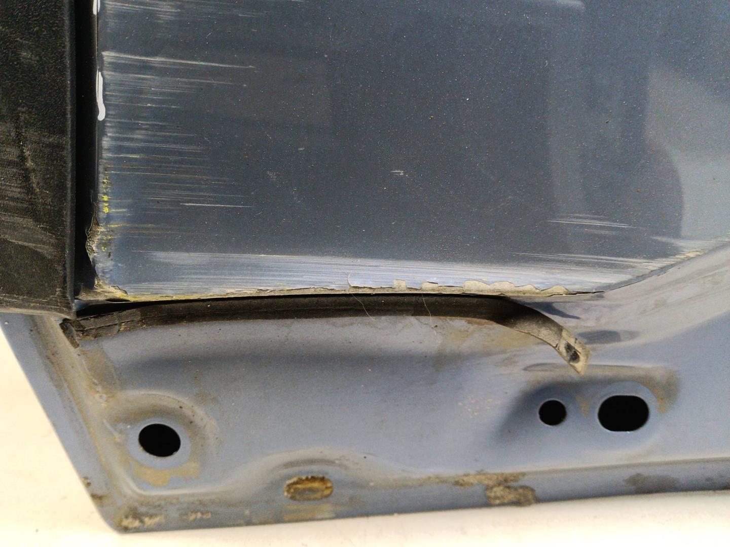 Дверь задняя правая