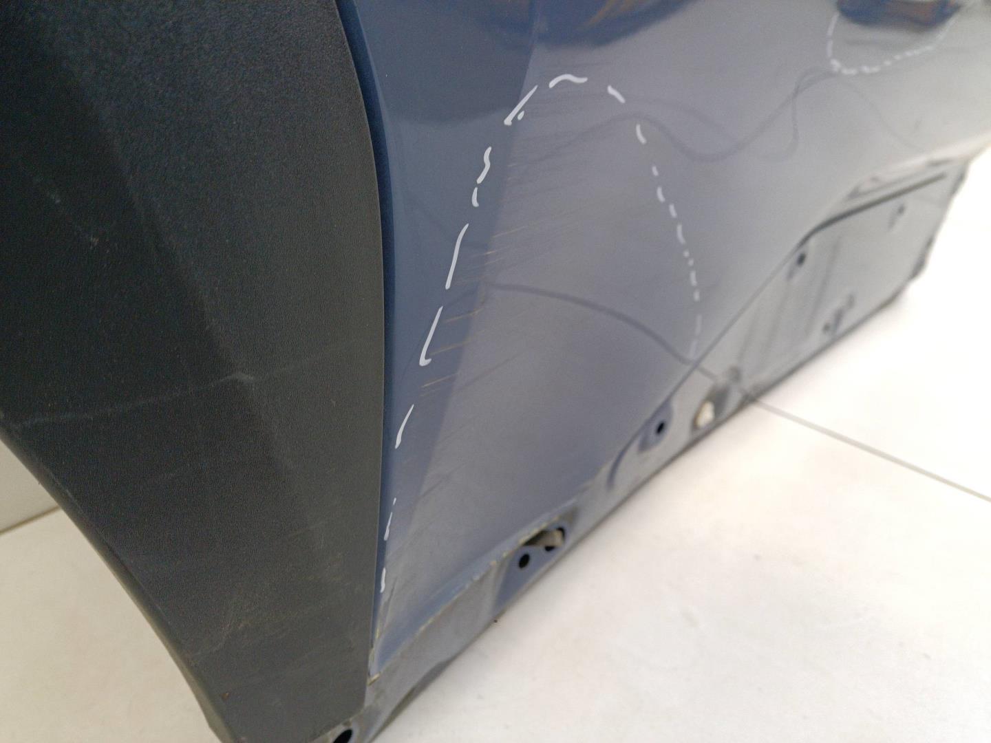 Дверь задняя правая