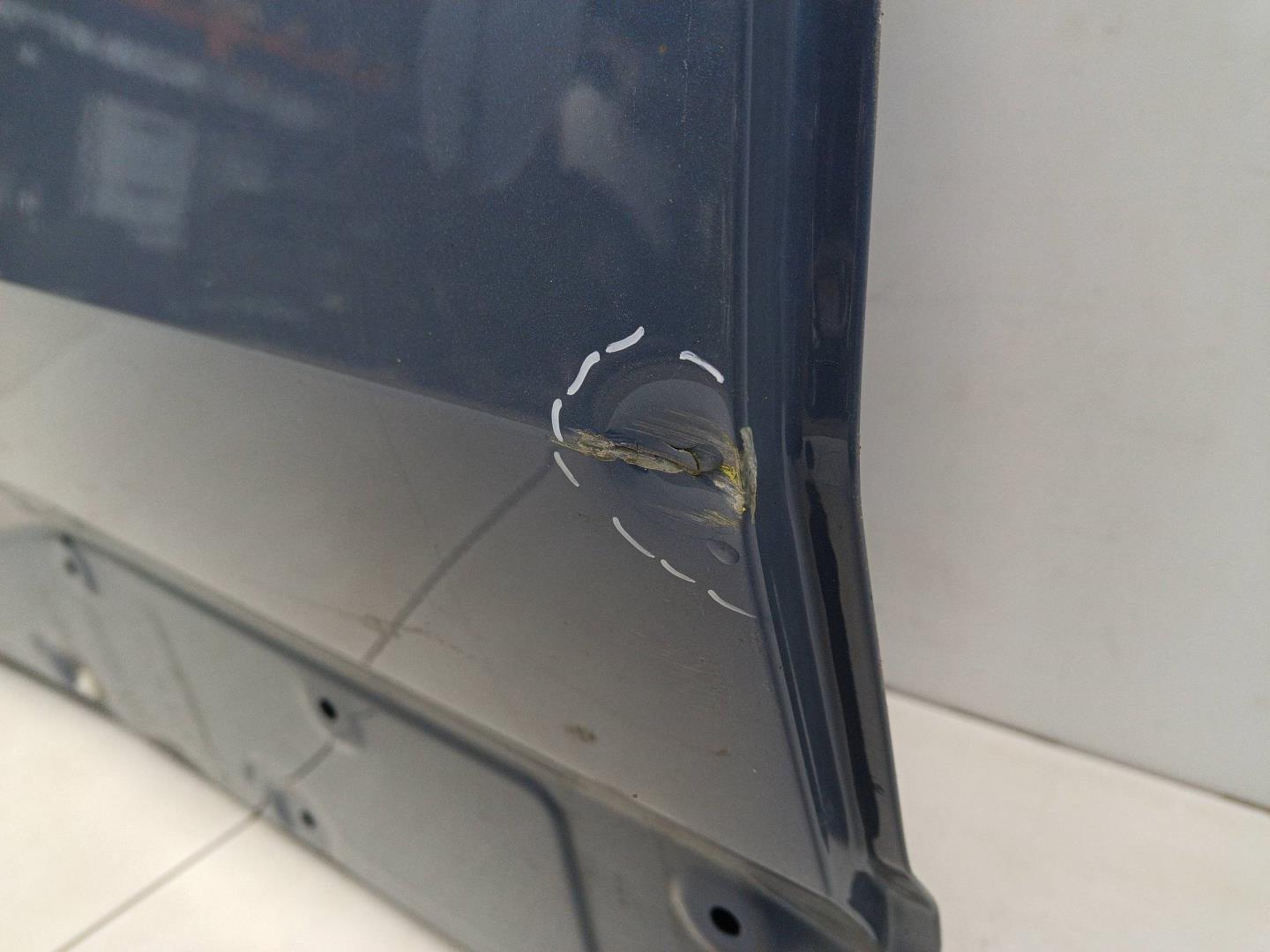 Дверь задняя правая