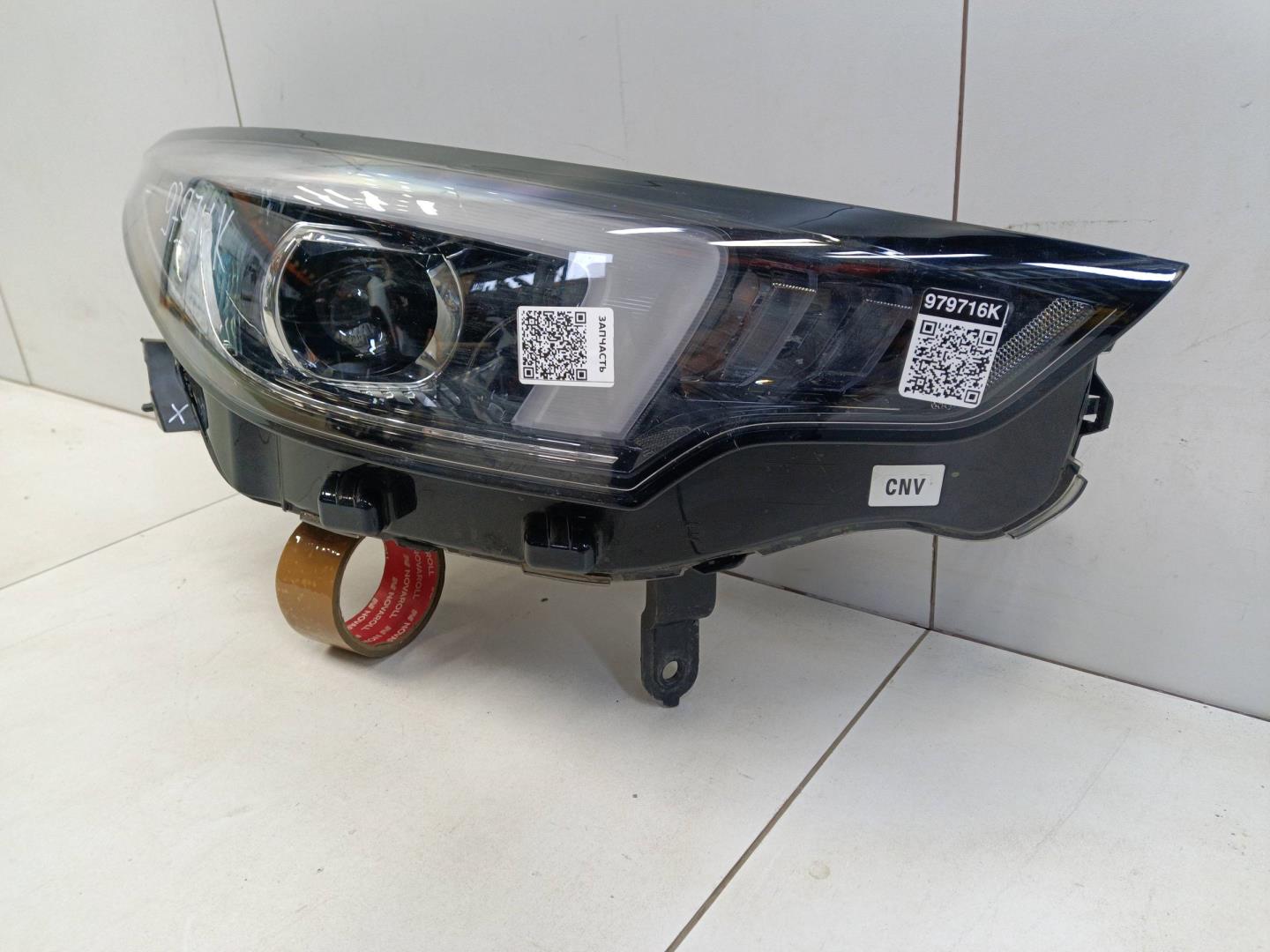 Фара правая