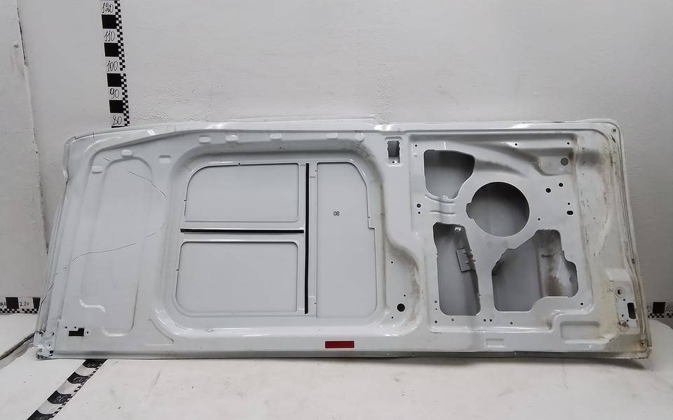 Дверь задняя левая