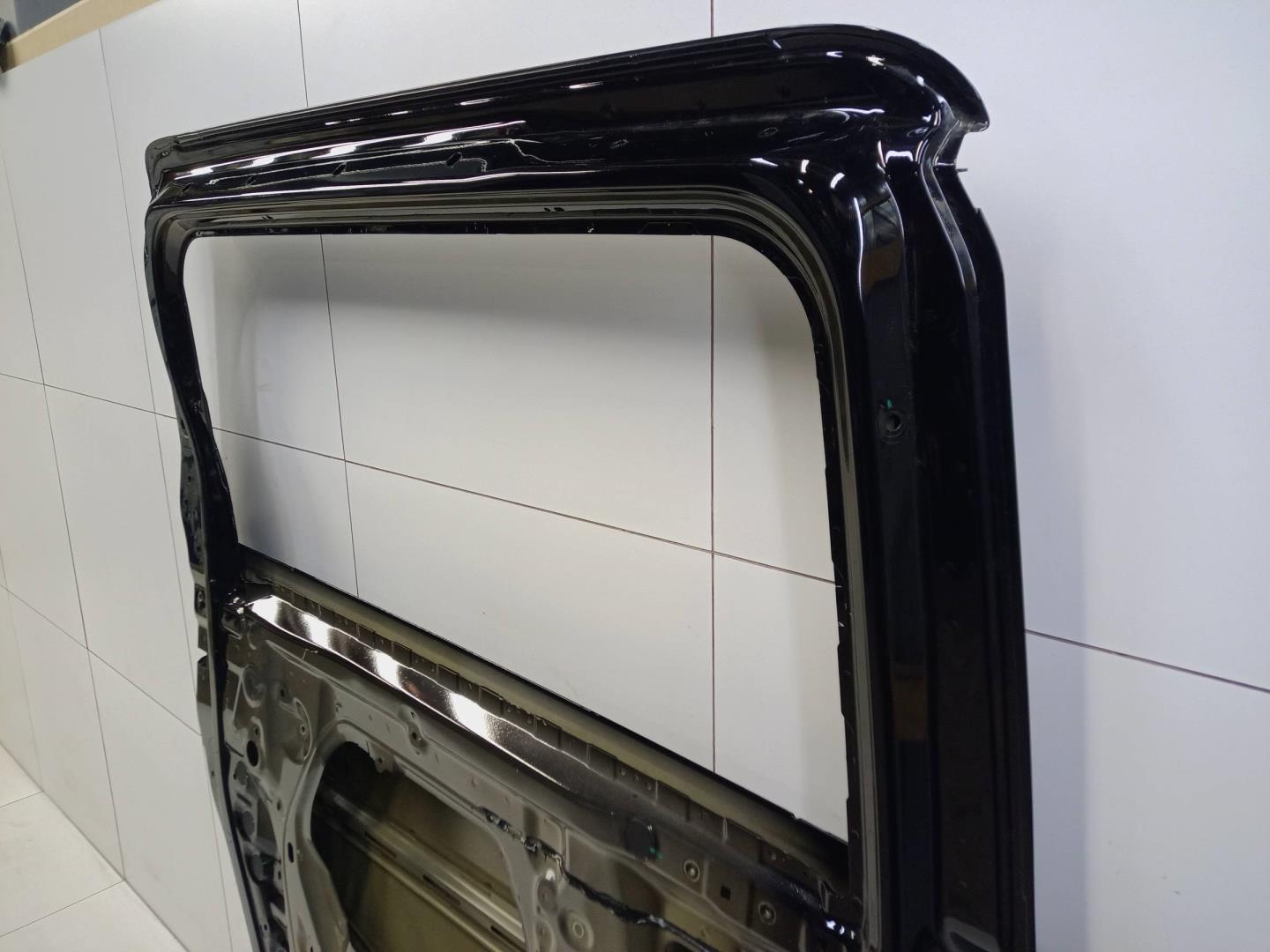 Дверь задняя левая