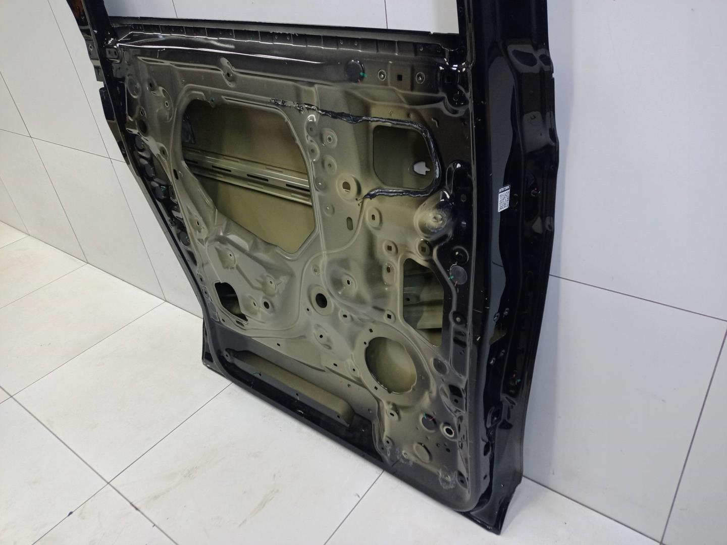 Дверь задняя левая
