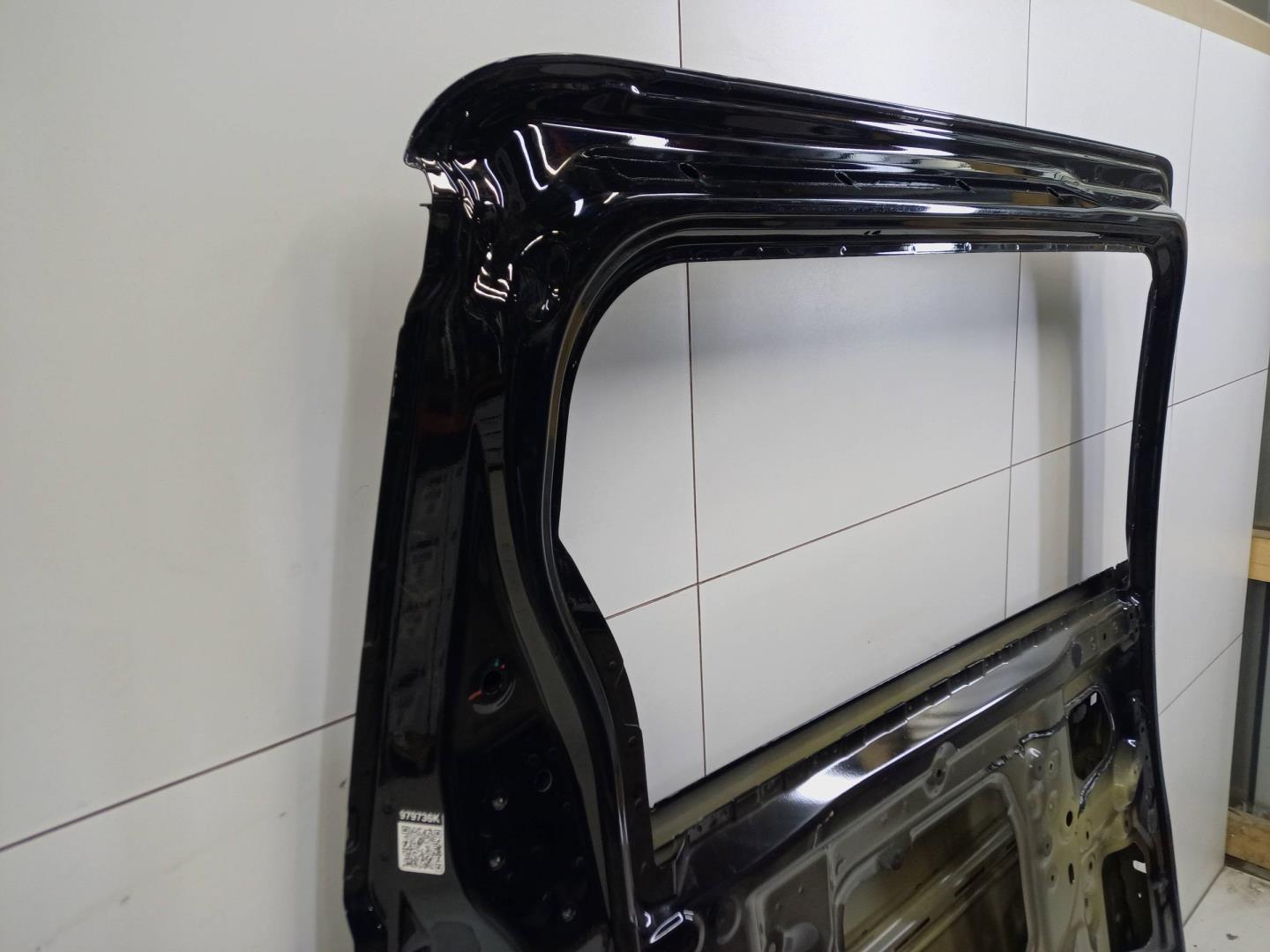 Дверь задняя левая