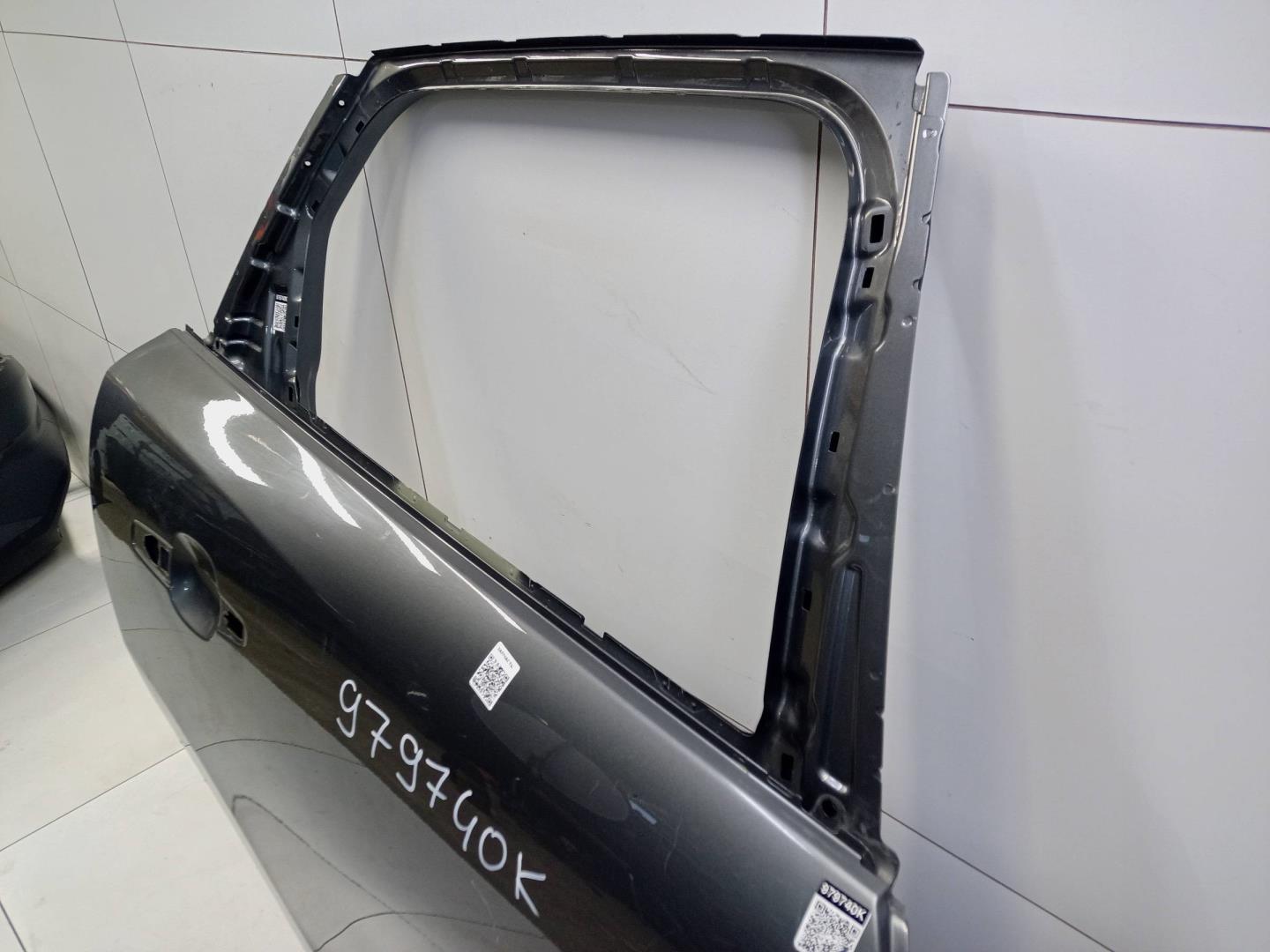 Дверь задняя правая