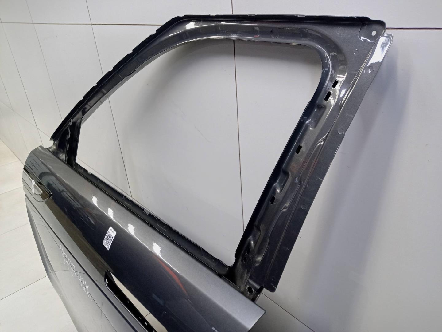 Дверь передняя левая