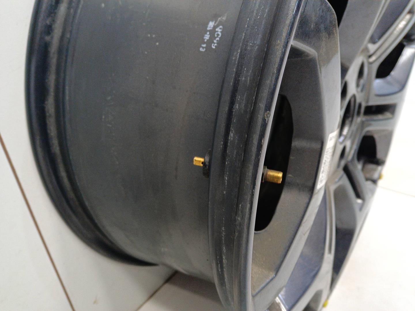 Диск колесный литой легкий сплав