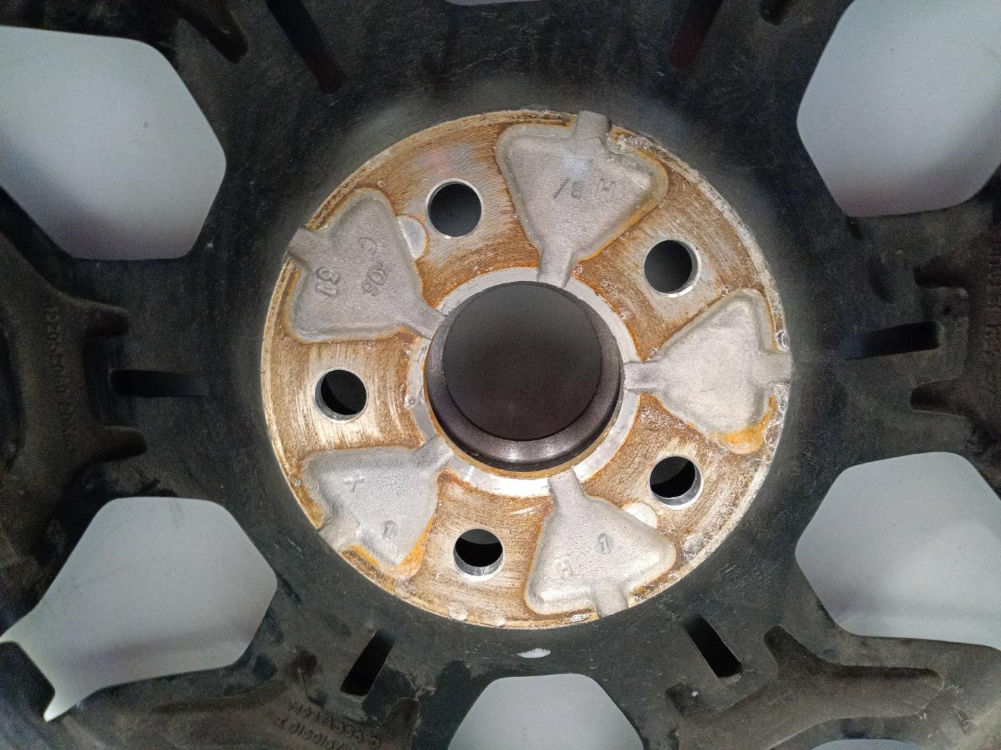 Диск колесный литой легкий сплав