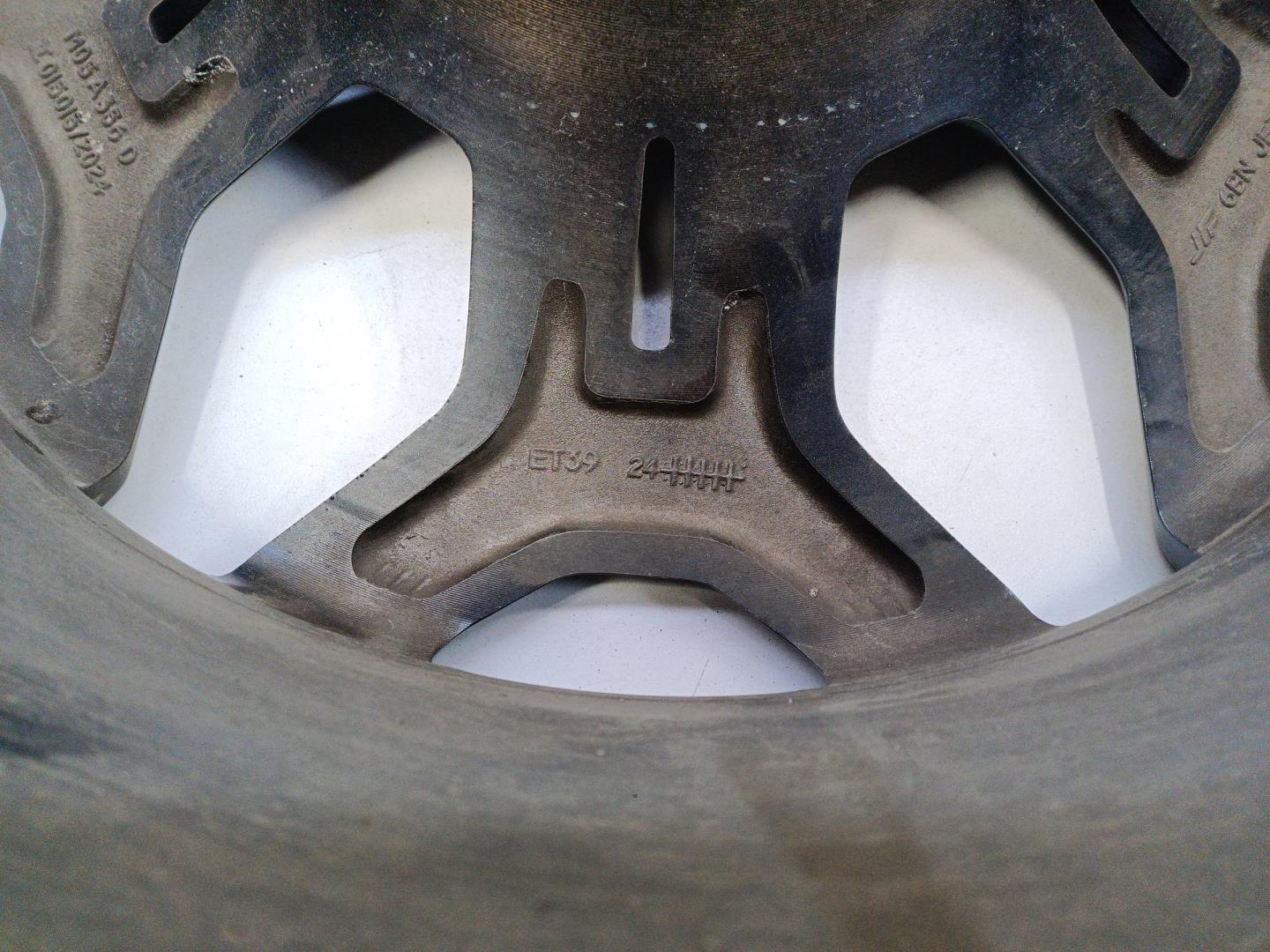 Диск колесный литой легкий сплав