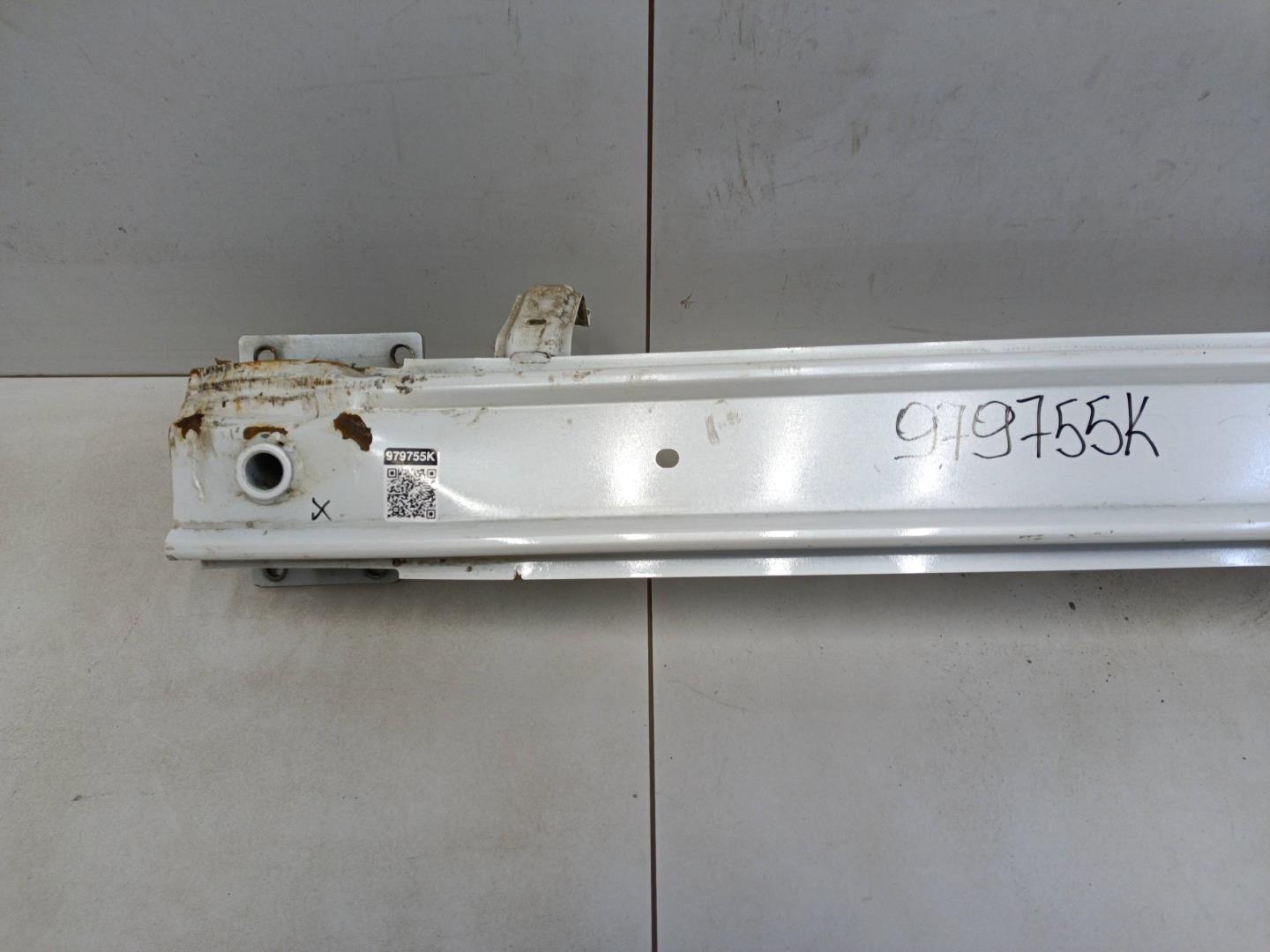 Усилитель заднего бампера