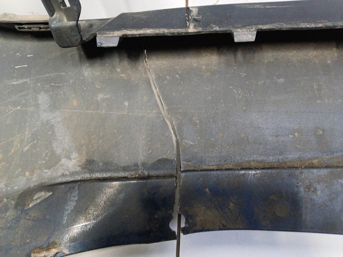 Бампер передний