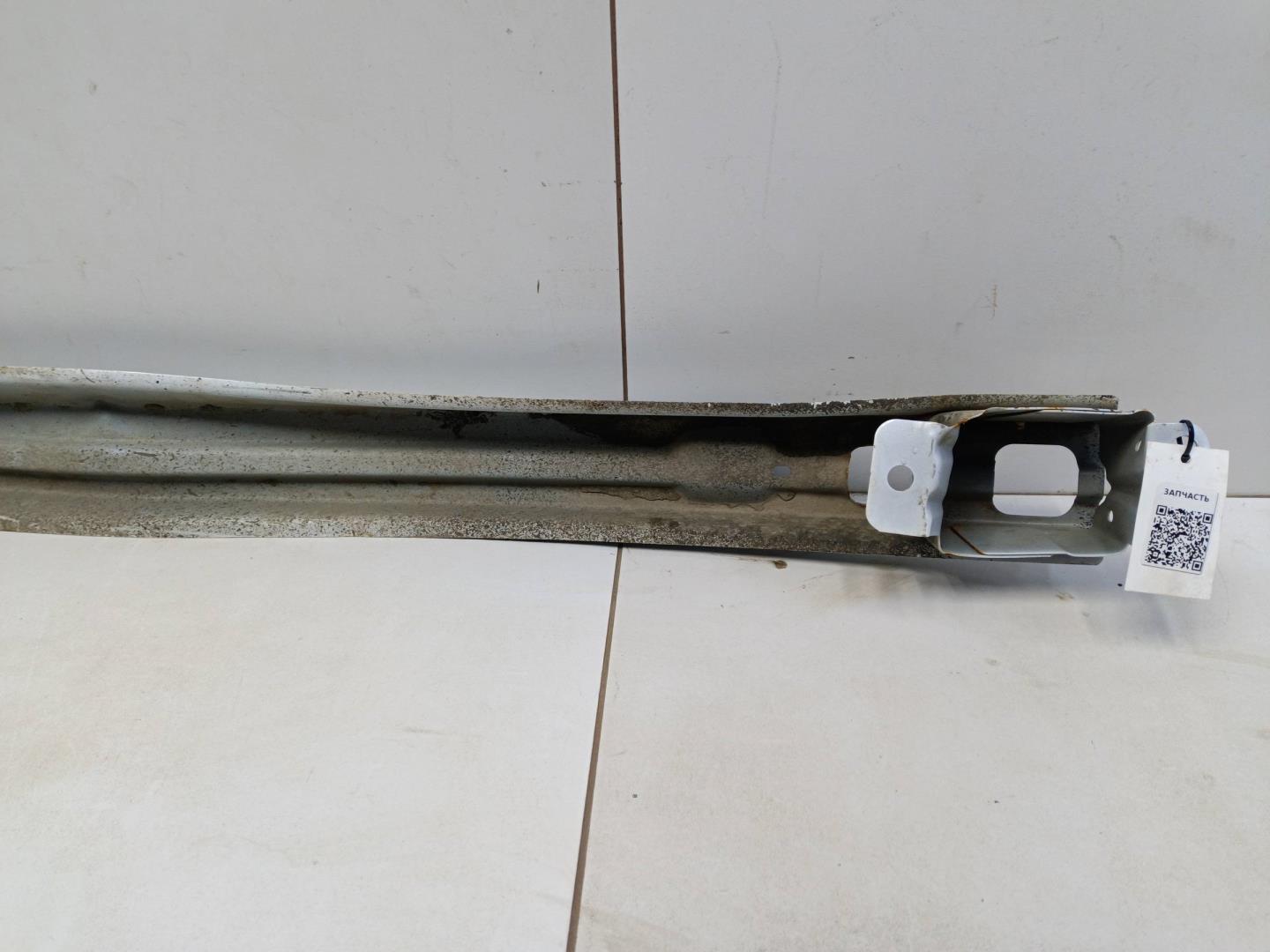 Усилитель заднего бампера