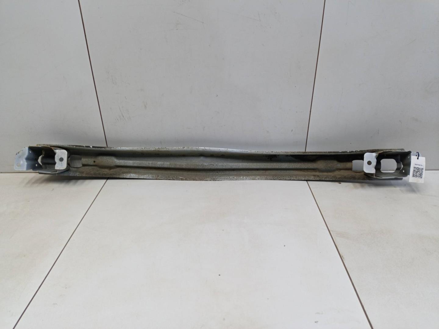 Усилитель заднего бампера