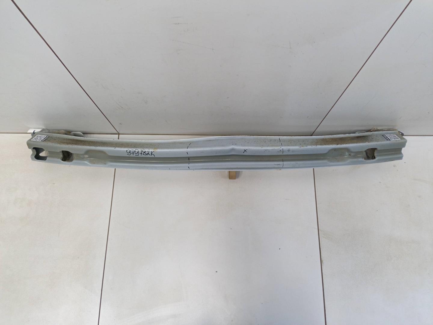 Усилитель заднего бампера