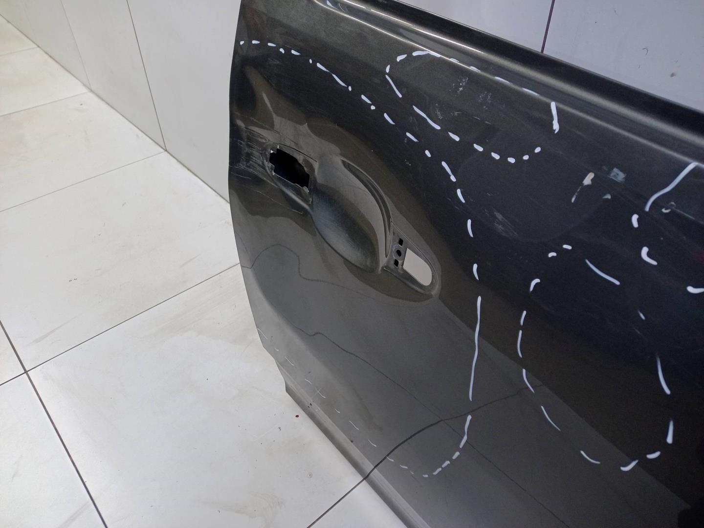 Дверь передняя правая