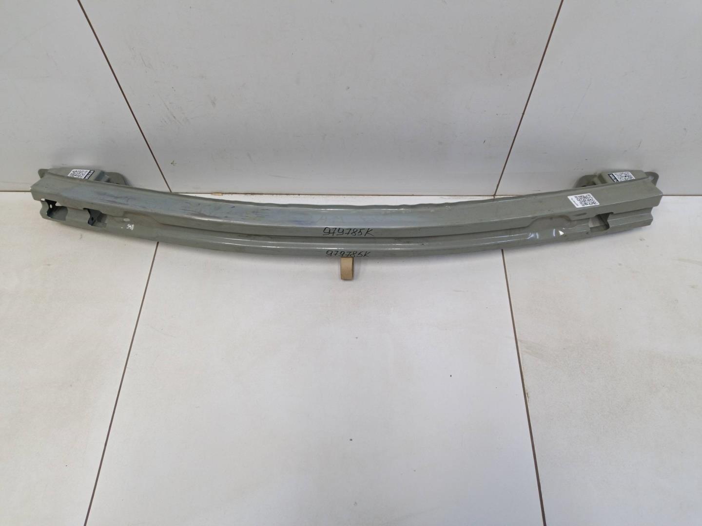 Усилитель переднего бампера