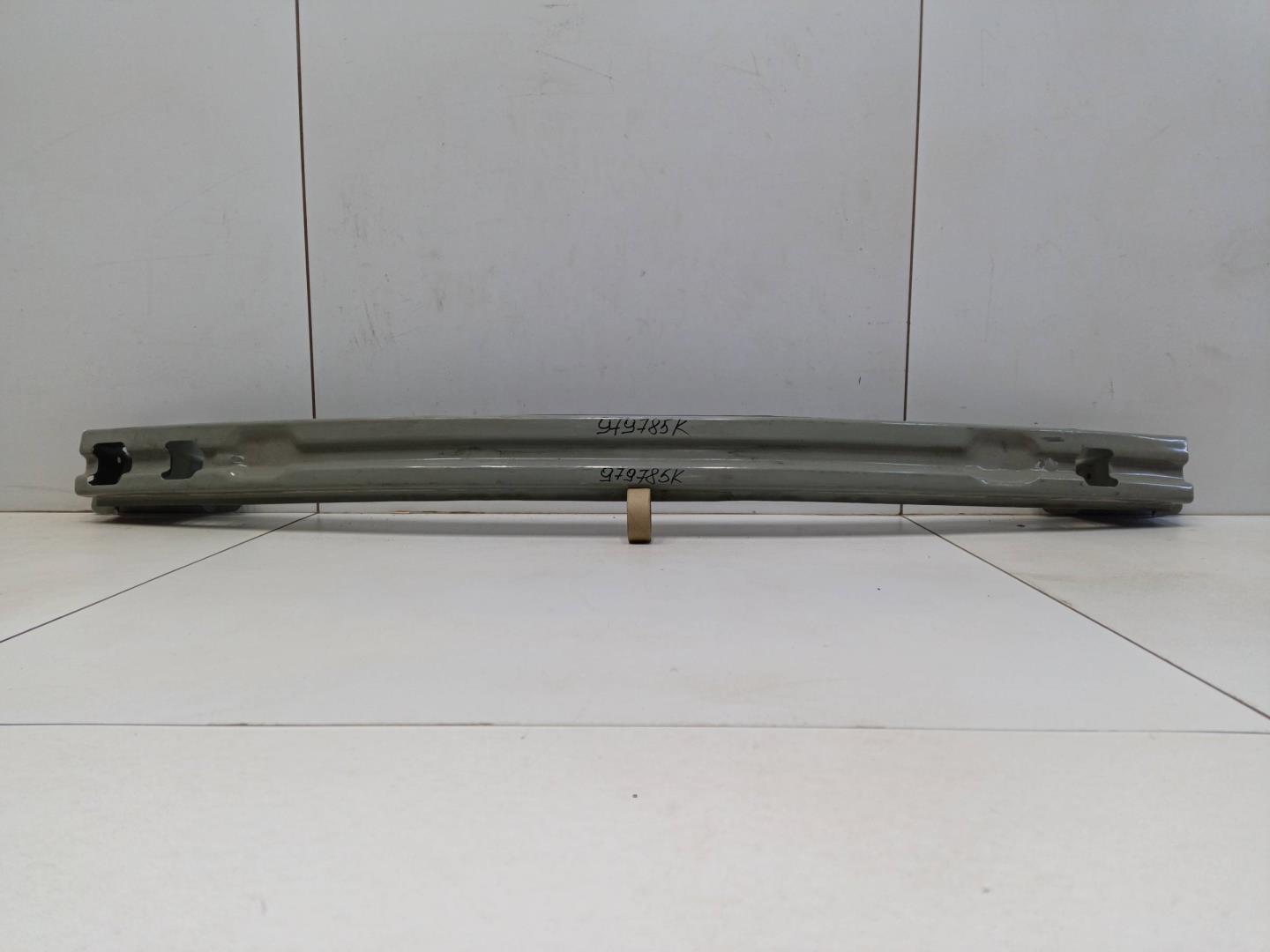 Усилитель переднего бампера