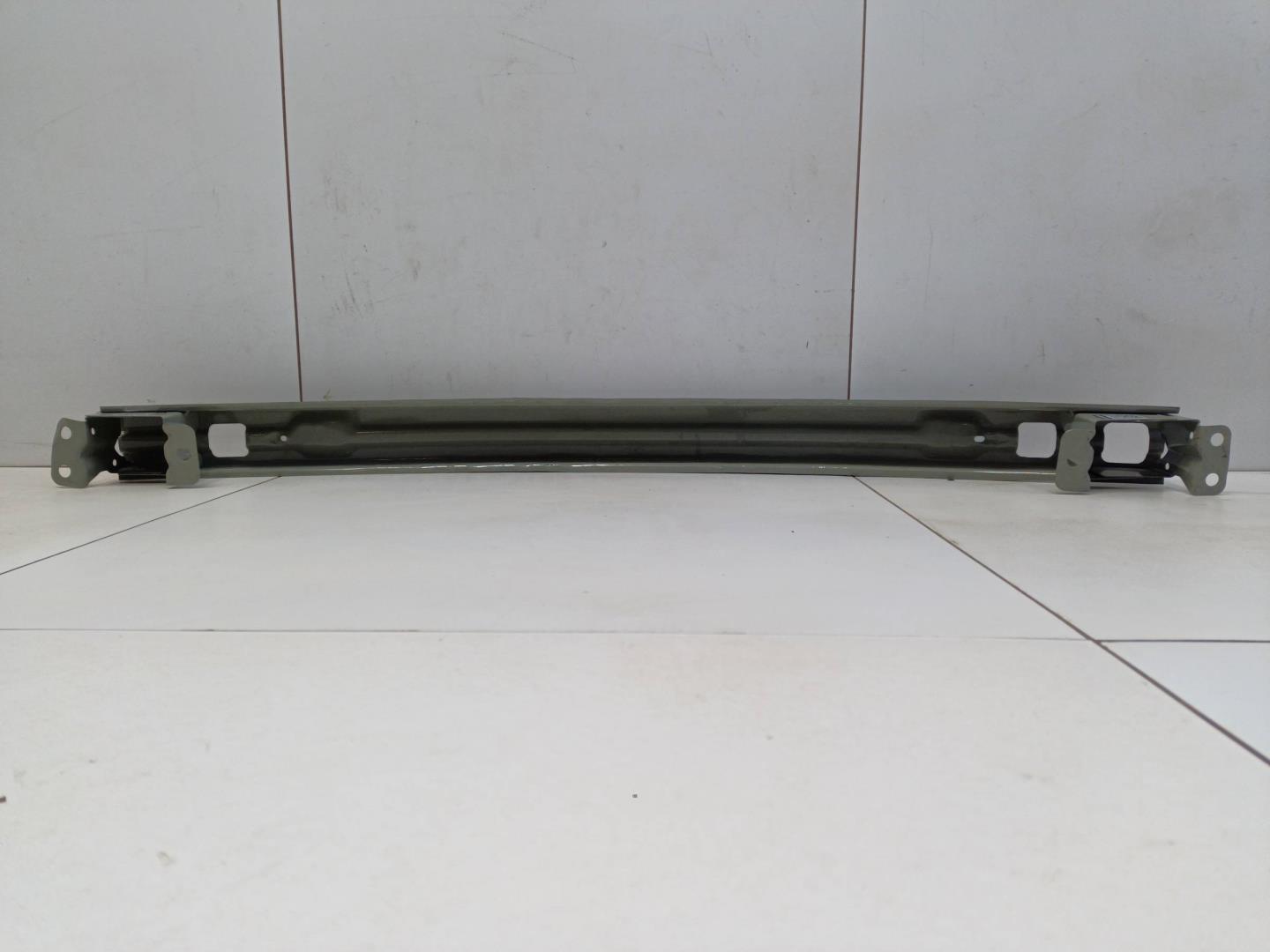 Усилитель переднего бампера