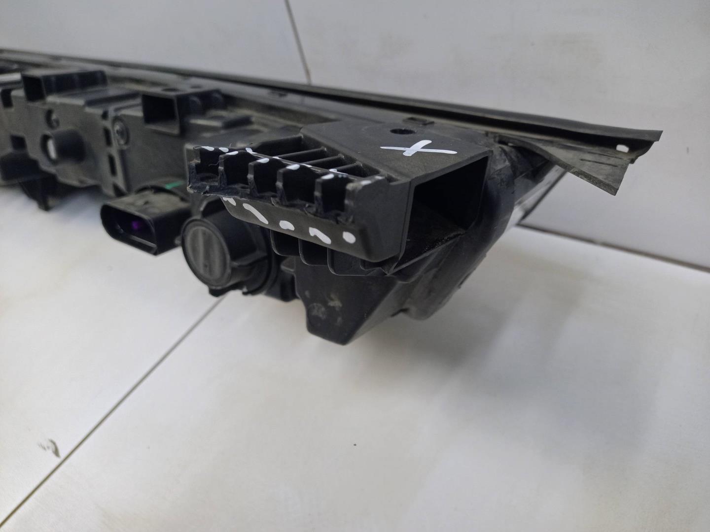 Фара дневного света (ходовые огни)