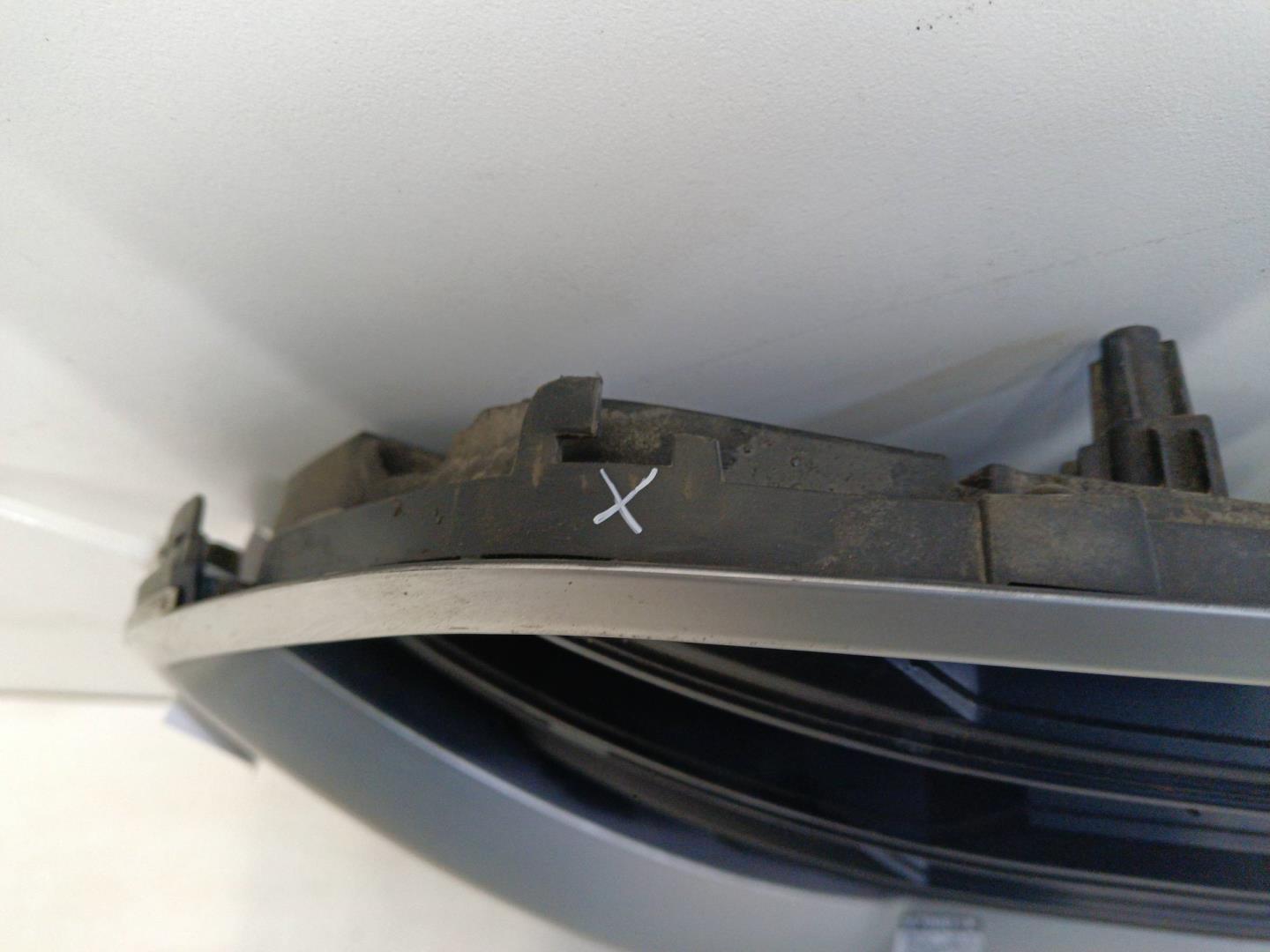 Решетка радиатора