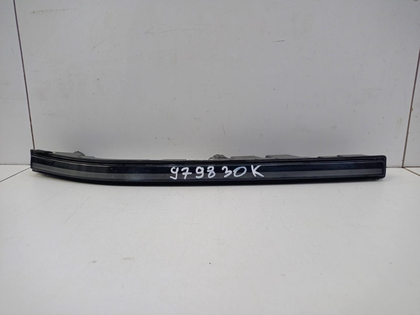 Фара дневного света правая (ходовые огни)