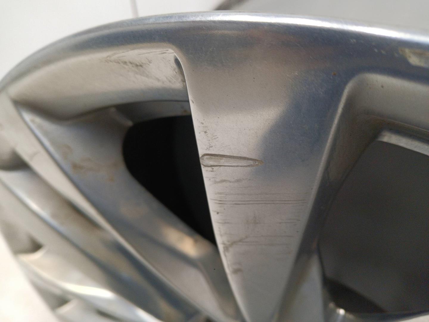 Диск колесный литой легкий сплав