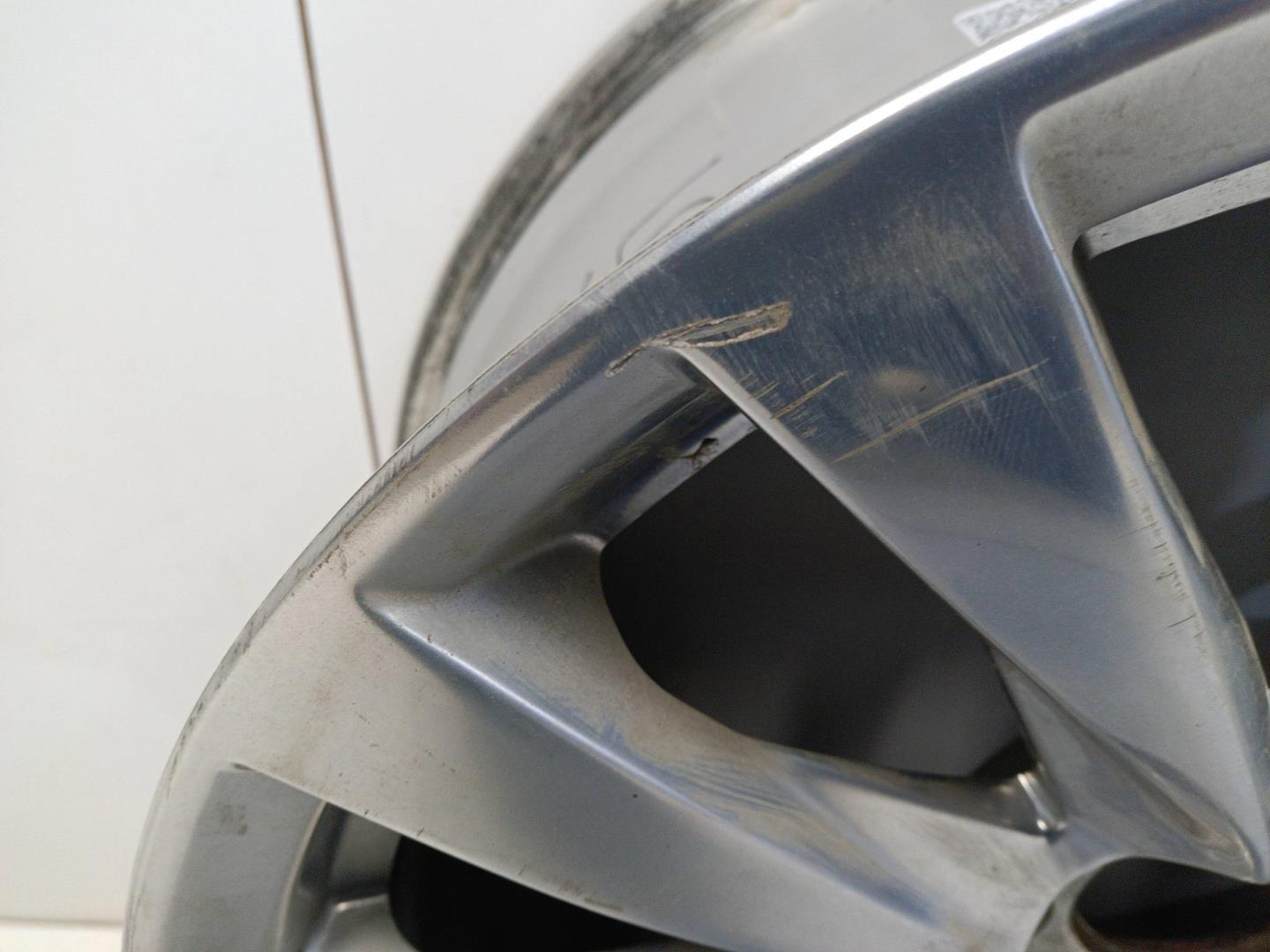 Диск колесный литой легкий сплав