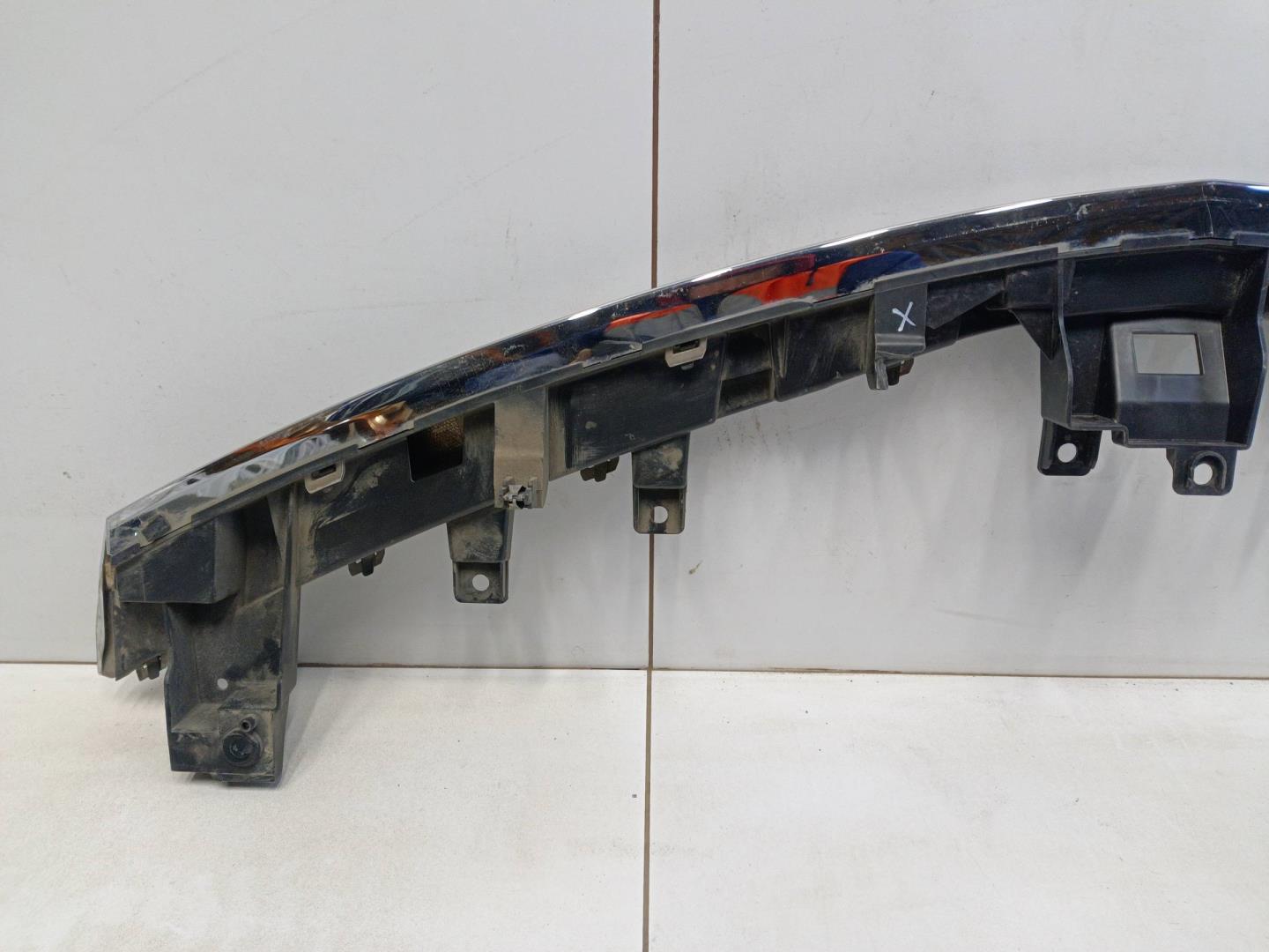 Накладка на решетку радиатора