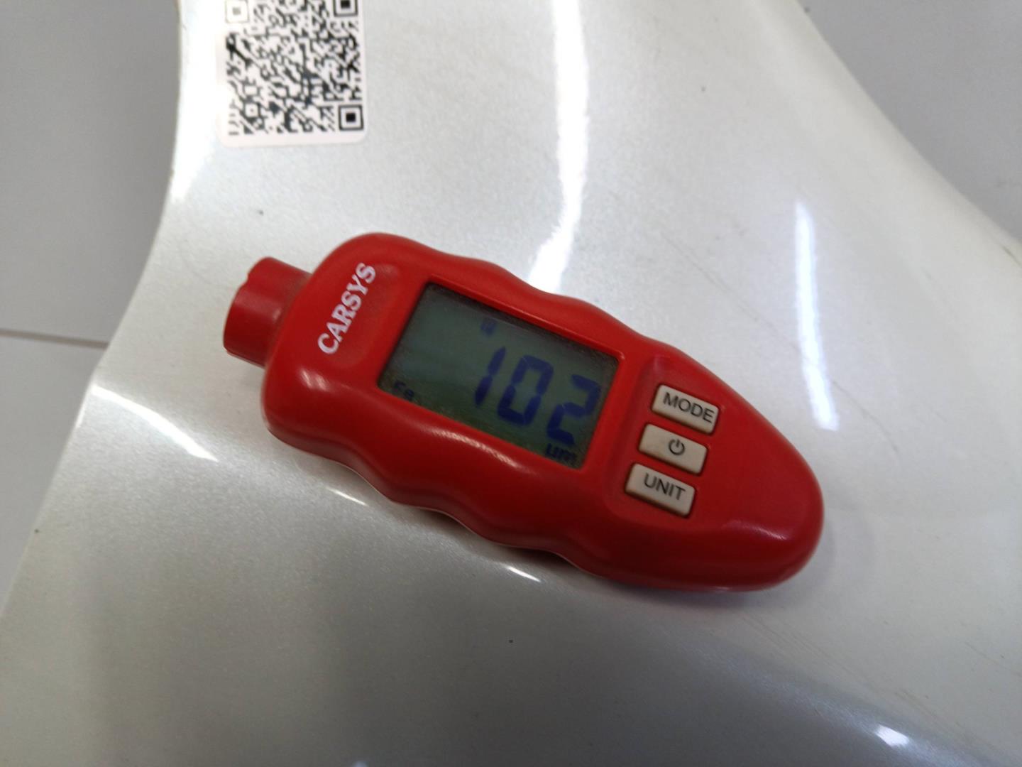 Крыло переднее правое