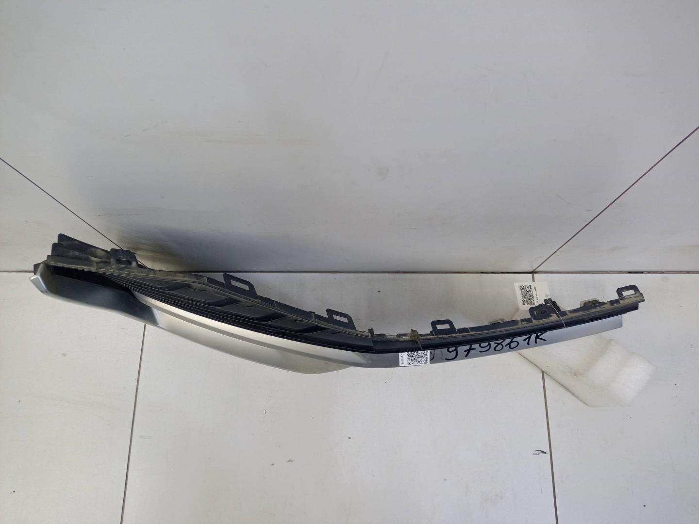 Решетка в бампер правая