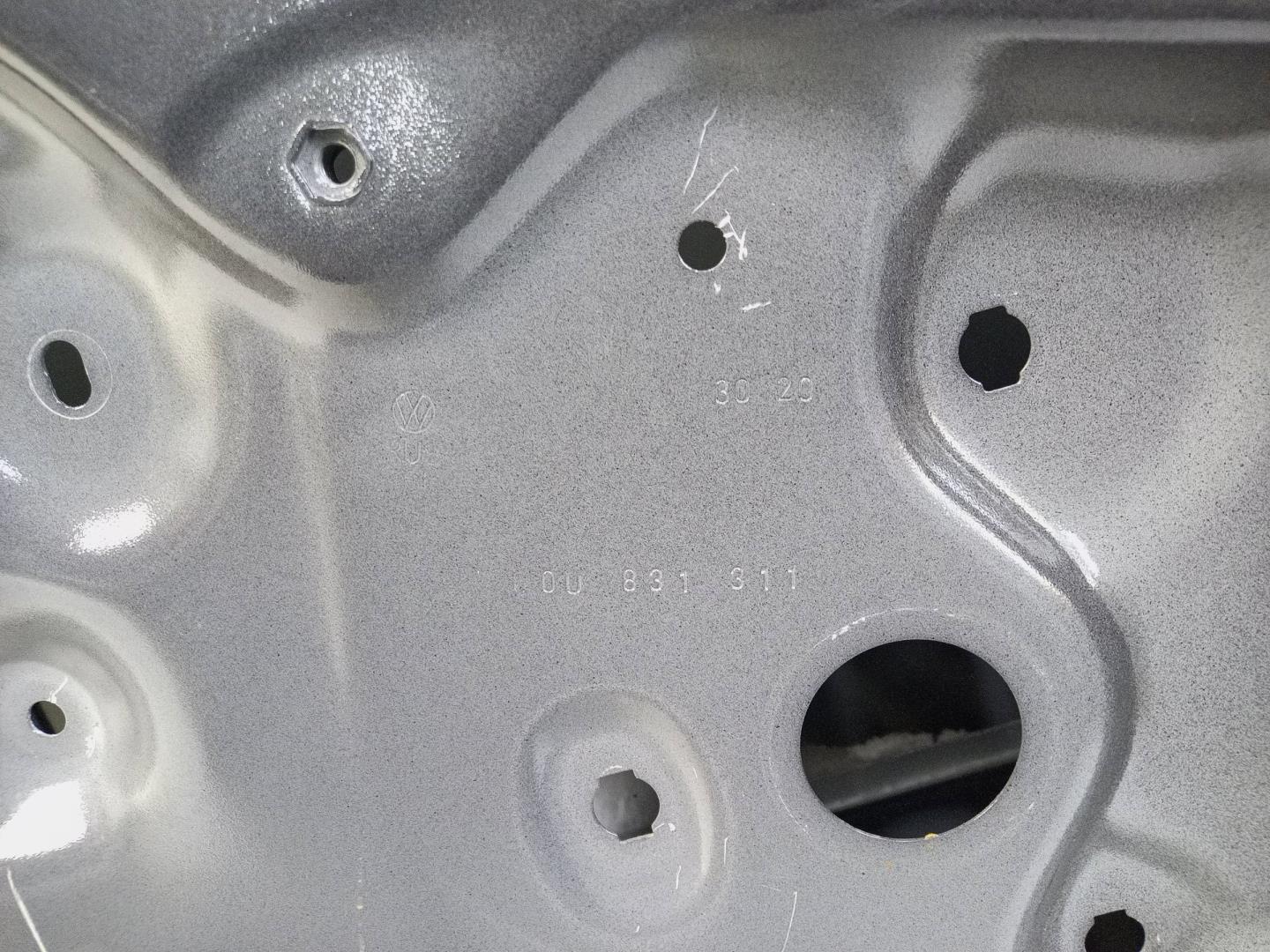 Дверь передняя левая