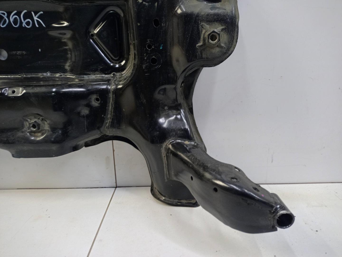 Балка подмоторная