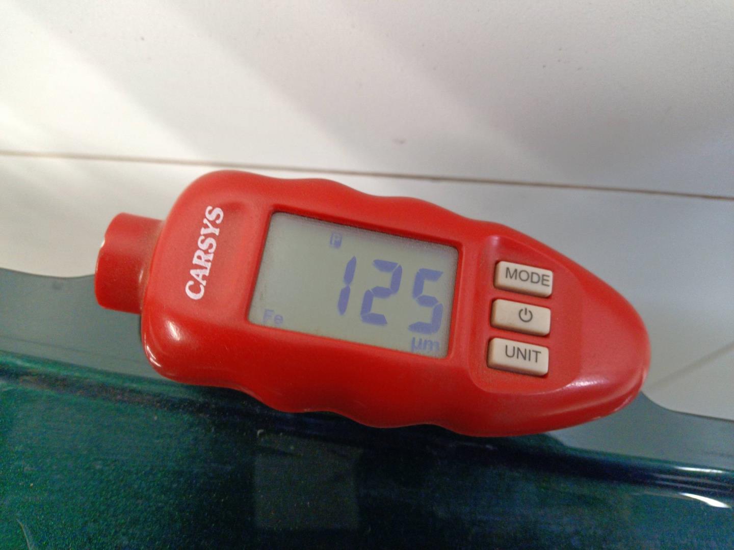 Крыло переднее правое