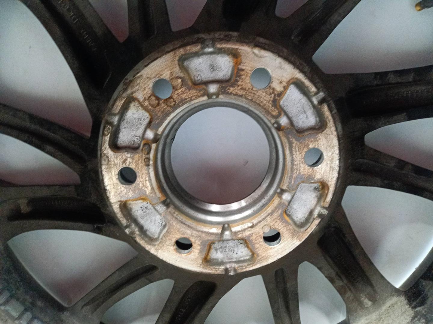 Диск колесный литой легкий сплав