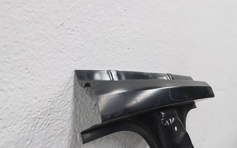 Кузовной элемент