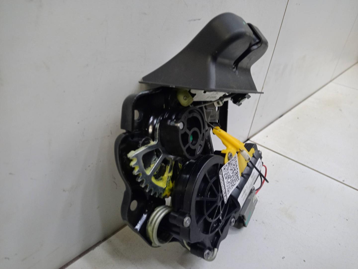 Замок багажника