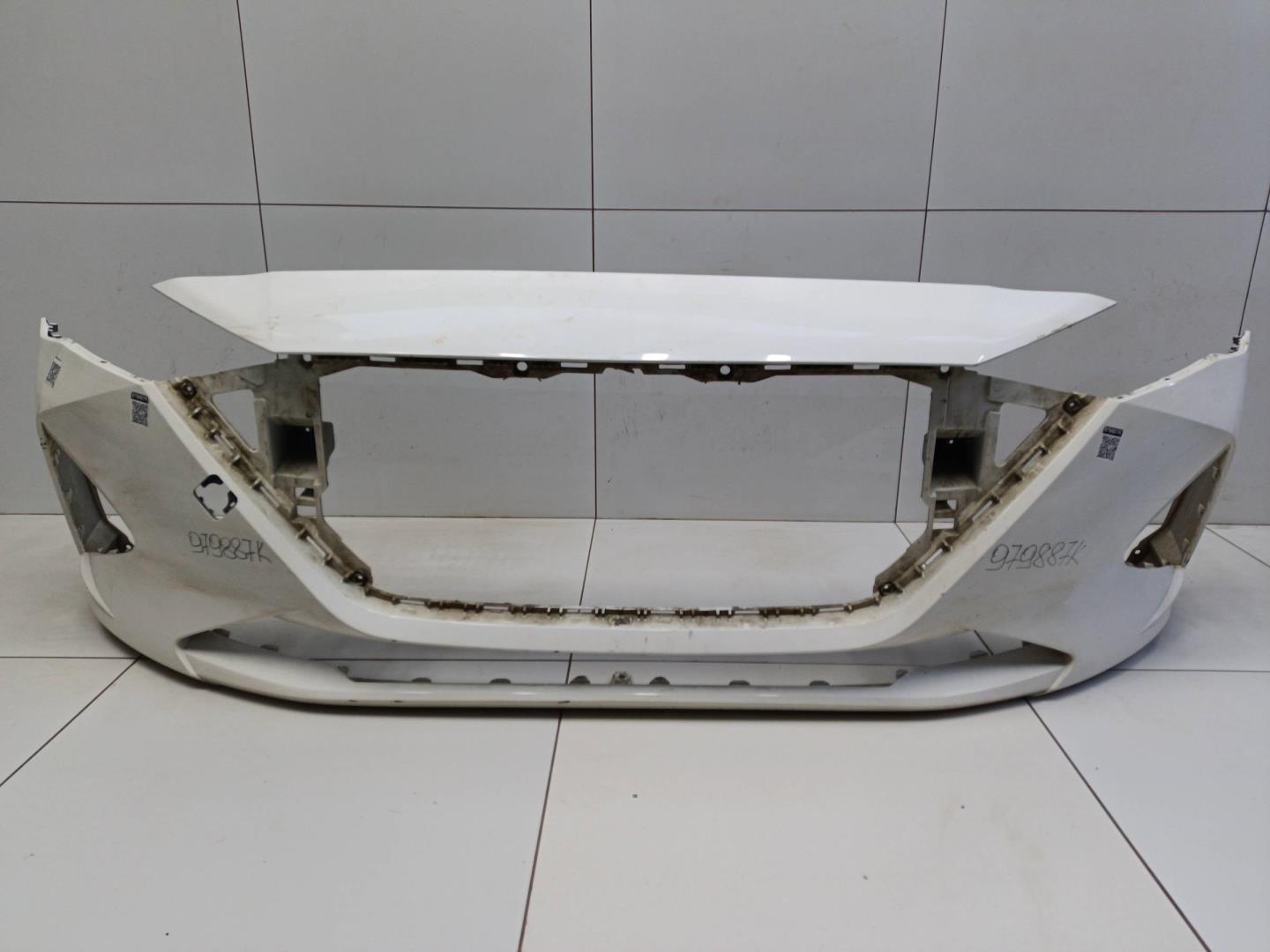 Бампер передний