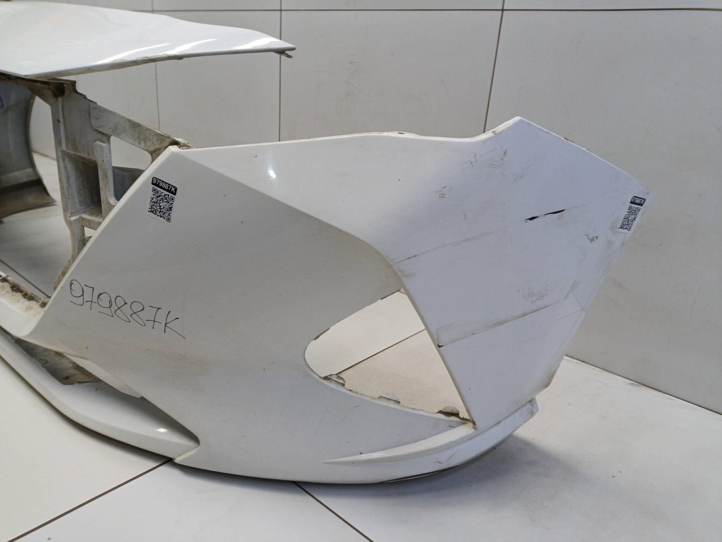 Бампер передний