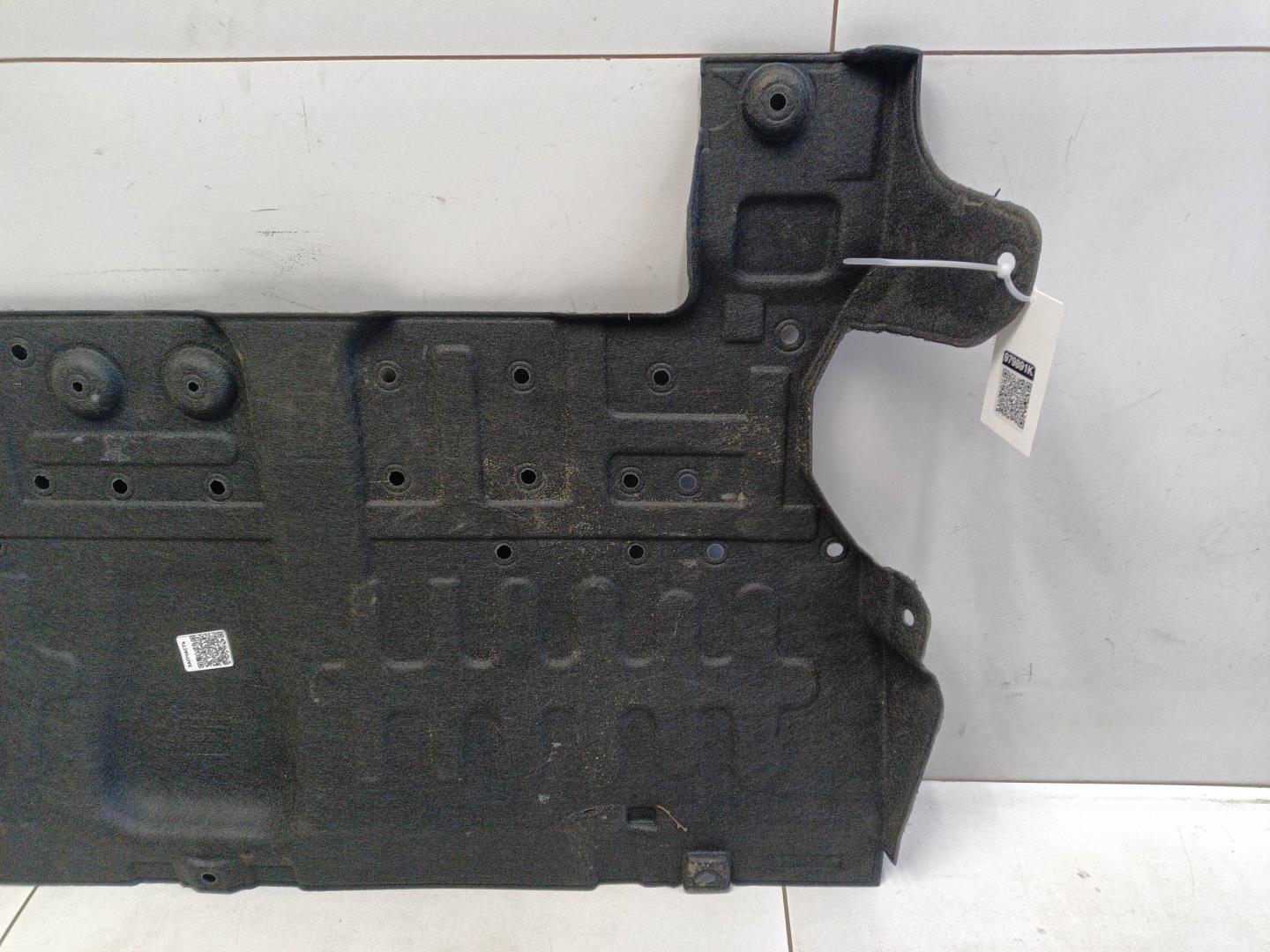 Пыльник двигателя