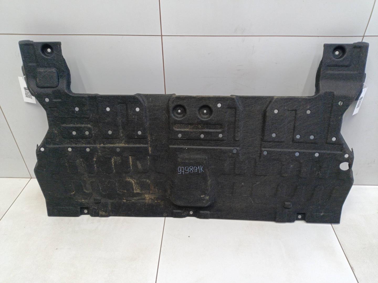 Пыльник двигателя