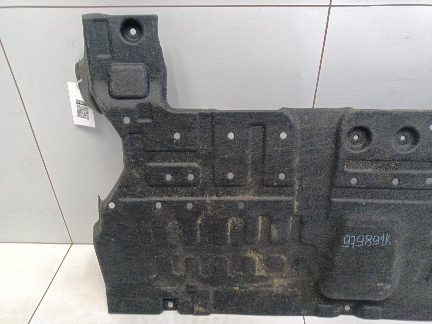 Пыльник двигателя